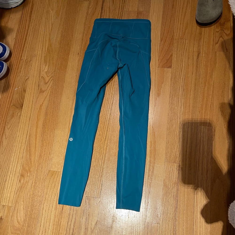 Lululemon cropped leggings